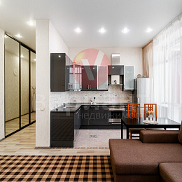 2 комнатная квартира<br>САЗОНОВА, 33