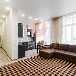 2 комнатная квартира<br>САЗОНОВА, 33