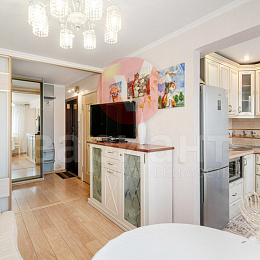 2 комнатная квартира<br>КОРОЛЕВА, 2